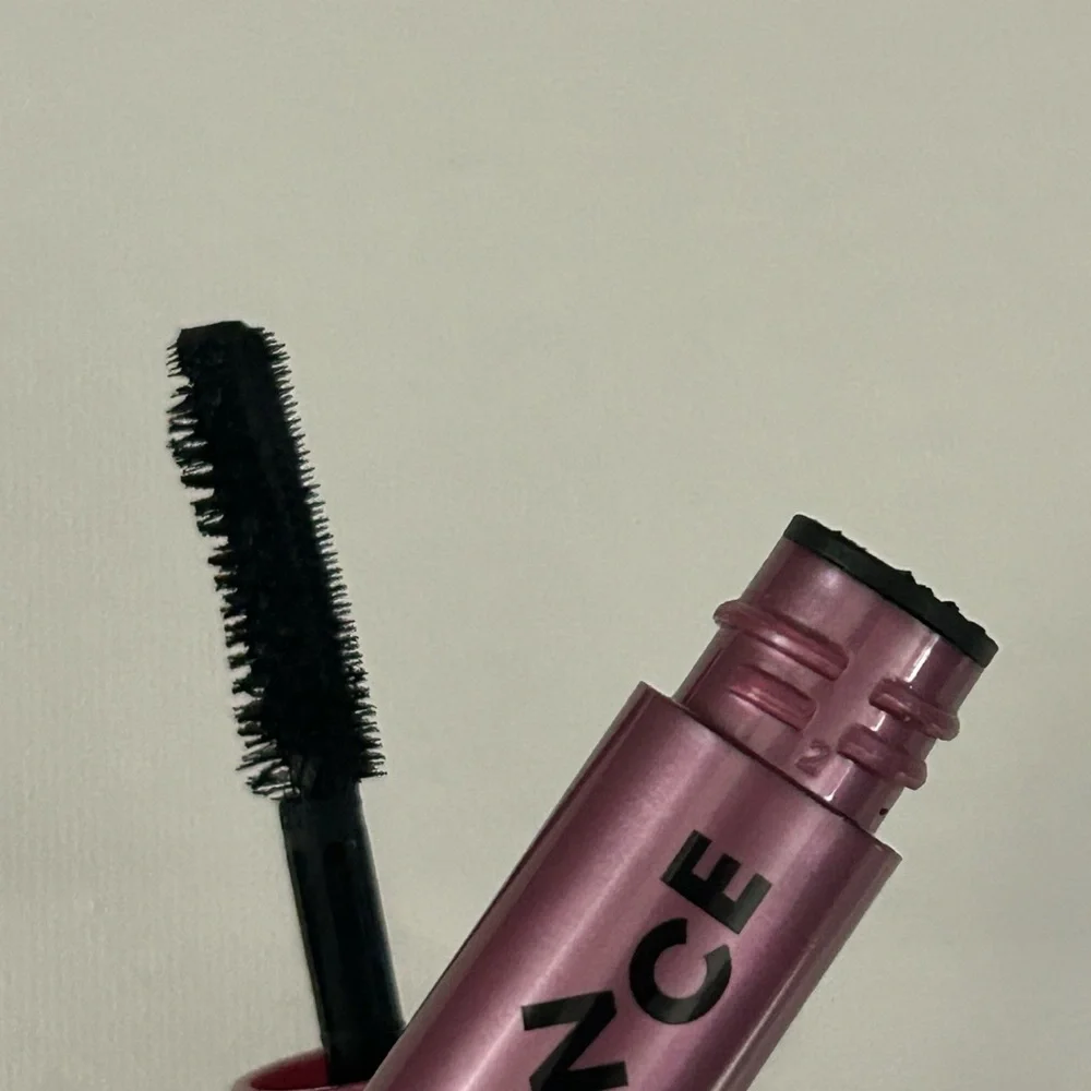 NWOT Benefit BADgal BOUNCE Mascara —Black 🟣